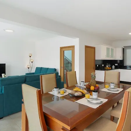 Ourmadeira - Atlantic Sunrise פונשל