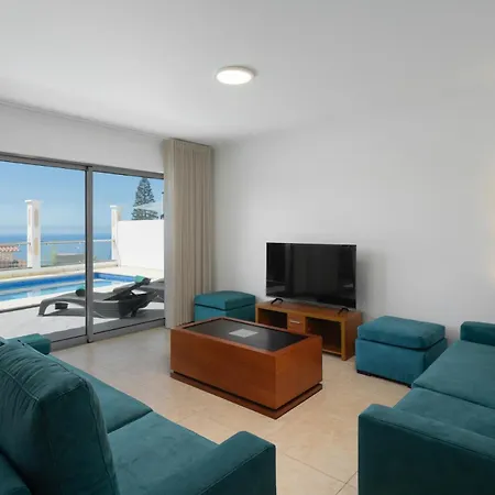 Amazing Sea Views Over Funchal Atlantic Sunrise פונשל